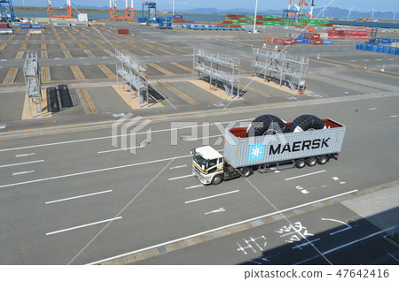 Kitakyushu, Hibiki Container Terminal 47642416