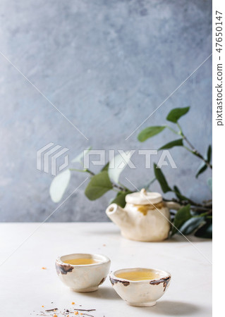 Hot green tea Hot green tea 47650147