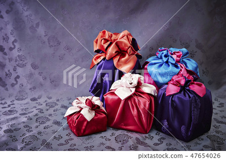 Korean Furoshiki wrapping Pojagi Chinese New Year image 47654026