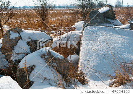 construction waste in the field construction waste in the field 47654163