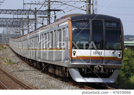 前往東武東上線的地下鐵福壽心線10000系列（F班輪） 47659066