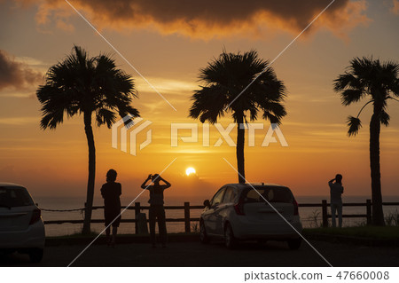 從Amami Oshima Oshima Beach附近的日落 47660008