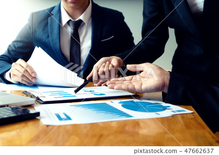 group meeting in the room have lcd screen 47662637