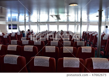 Ferry seat 47662673