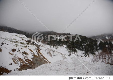 雪風景漫步溫泉群馬縣山自然冬季冬季溫泉旅遊度假勝地 雪風景漫步溫泉群馬縣山自然冬季冬季溫泉旅遊度假勝地 47665085