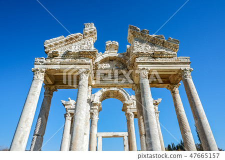 Tetrapirone of Aphrodisias ruins 47665157