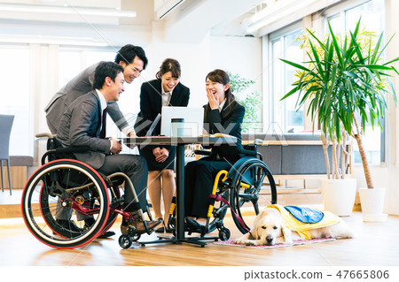 日本環球模特協會監督物質殘障輪椅業務 日本環球模特協會監督物質殘障輪椅業務 47665806