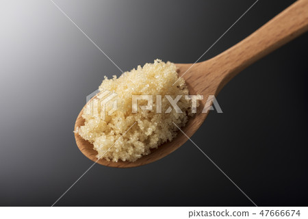 Three warm sugar black back wooden spoon Three warm sugar black back wooden spoon 47666674