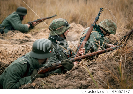 Wehrmacht soldiers in the trenches defending 47667187