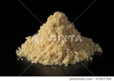 Three hot sugar peak Three hot sugar peak 47667306