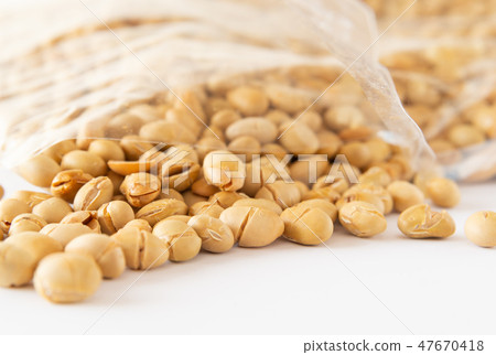 Roasted soybean roasted soybean fried bean snack 47670418