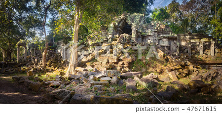 Beng Mealea or Bung Mealea temple. Panorama Beng Mealea or Bung Mealea temple. Panorama 47671615