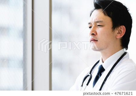 痛苦的醫生 47671621