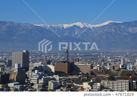 甲府市中心 47671829