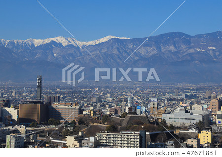 甲府市中心 47671831