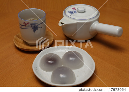 Dandelion · Manju 47672064