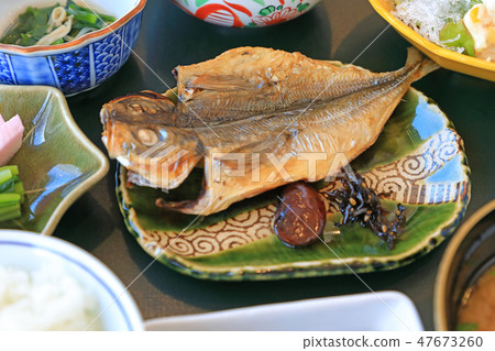 可口亞洲人乾魚早餐 47673260