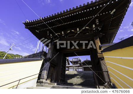 Onomichi Tour of old Toji Fukuzenji Sanmon gate four legs gate Onomichi Tour of old Toji Fukuzenji Sanmon gate four legs gate 47676066