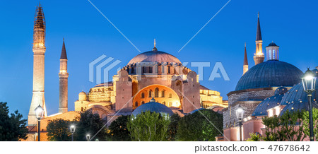 Hagia Sophia at night, Istanbul, Turkey 47678642