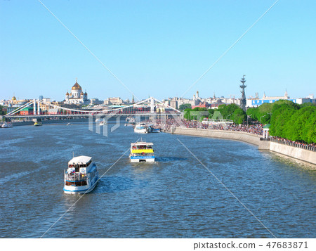 Moscow, Russia: Gorky Park and Moscow River Moscow, Russia: Gorky Park and Moscow River 47683871