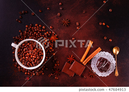 Seeds of fragrant coffee Seeds of fragrant coffee 47684913