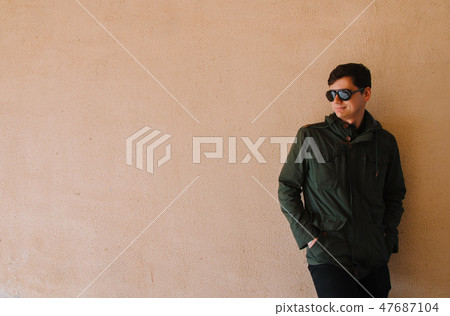 Portrait of a beautiful stylish guy 47687104