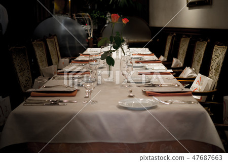 Dinner table 47687663