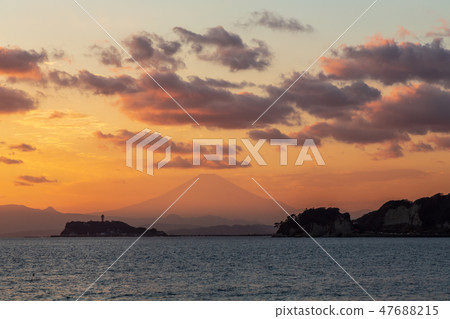 Sunset from Zushi marina Mt. Fuji 47688215