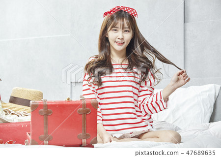 Travel, vacation, relaxation, young woman 47689635