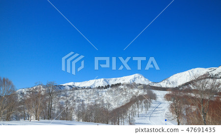 Snow mountain 47691435