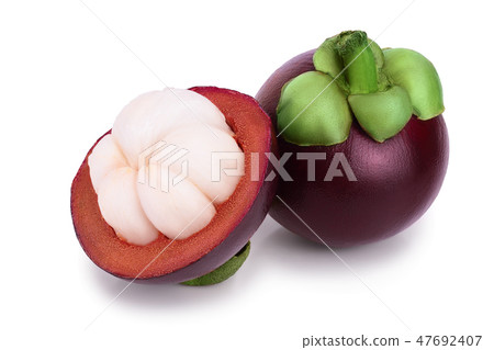 ripe mangosteen isolated on white background closeup ripe mangosteen isolated on white background closeup 47692407