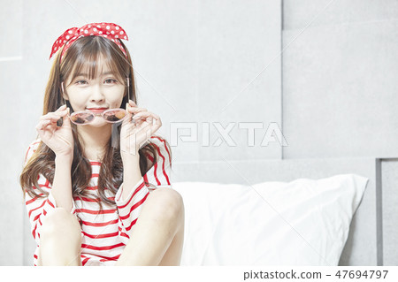 旅遊,度假,放鬆,年輕女子 旅遊,度假,放鬆,年輕女子 47694797