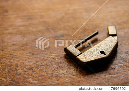 lock lock 47696802