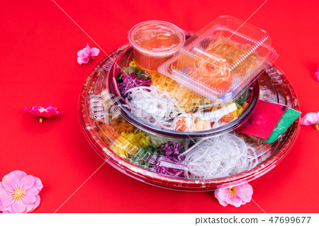 Convenient takeaway pack of Yee Sang or Yusheng Convenient takeaway pack of Yee Sang or Yusheng 47699677