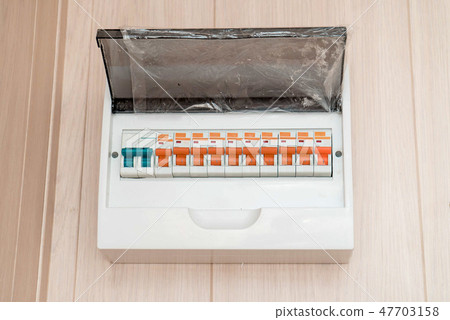 Photo of an electric guard 47703158