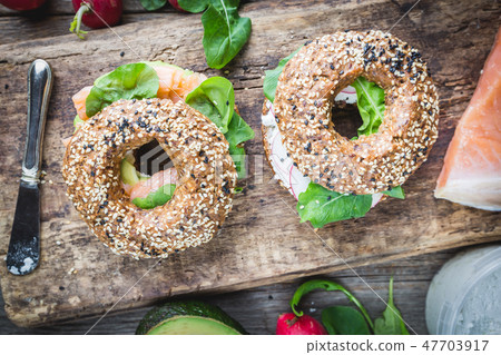 Healthy breackfast with bagels Healthy breackfast with bagels 47703917