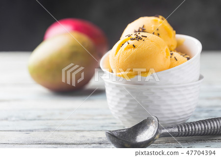 Homemade mango ice cream 47704394