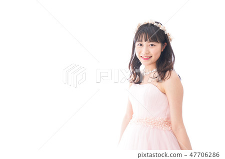 在一件桃紅色禮服的新娘婚禮圖像 在一件桃紅色禮服的新娘婚禮圖像 47706286