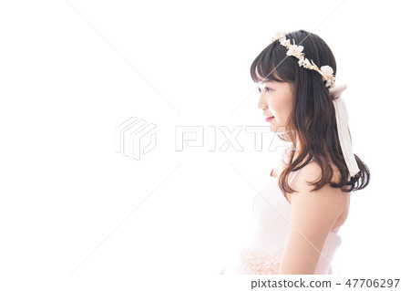 在一件桃紅色禮服的新娘婚禮圖像 在一件桃紅色禮服的新娘婚禮圖像 47706297