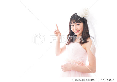 在一件桃紅色禮服的新娘婚禮圖像 在一件桃紅色禮服的新娘婚禮圖像 47706302