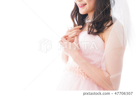 在一件桃紅色禮服的新娘婚禮圖像 在一件桃紅色禮服的新娘婚禮圖像 47706307