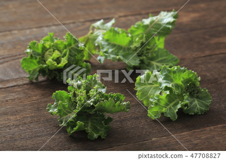 Petite veil brussels sprouts 47708827