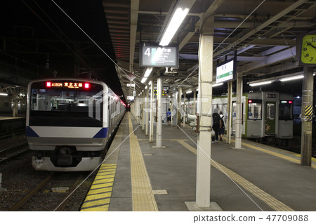 東北本線E531系列/ Kiha110在黑磯站下車 47709088