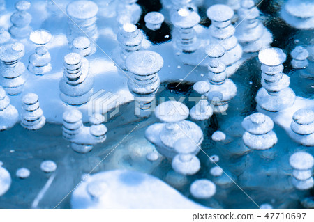 "Hokkaido" Ice bubble · natural phenomenon "Lake Bunpei" 47710697