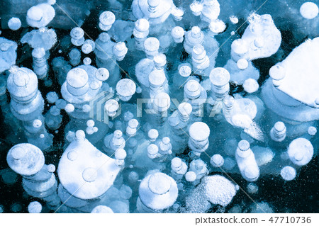 "Hokkaido" Ice bubble · natural phenomenon "Lake Bunpei" 47710736