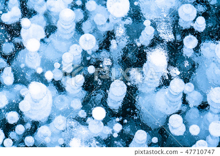 "Hokkaido" Ice bubble · natural phenomenon "Lake Bunpei" 47710747