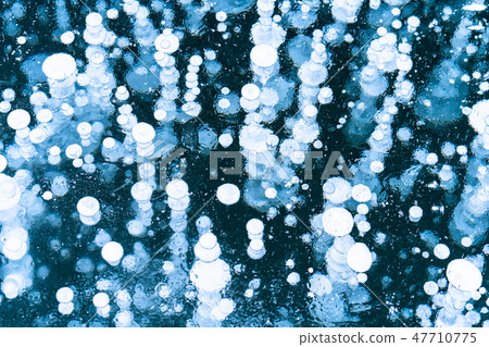"Hokkaido" Ice bubble · natural phenomenon "Lake Bunpei" 47710775