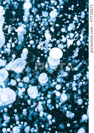 "Hokkaido" Ice bubble · natural phenomenon "Lake Bunpei" 47710871