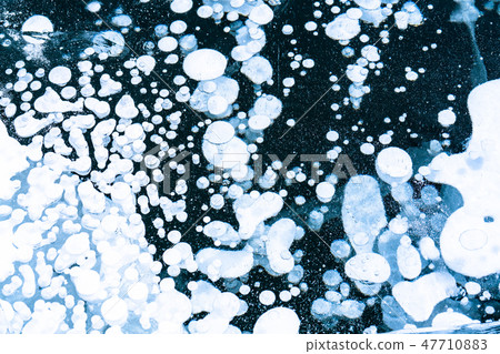 "Hokkaido" Ice bubble · natural phenomenon "Lake Bunpei" 47710883