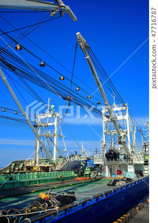 Fishing port blue sky Choshi port 47716787